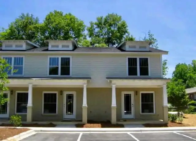 Property at 3246 Wesley Ave, Charlotte, NC, 28205, 2 beds, 1.5 baths, [object Object]