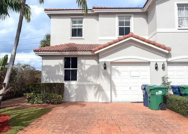 Property at 1001 NE 208th St, Miami, FL, 33179, 4 beds, 3 baths, [object Object]