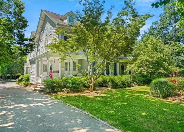 Property at 141 Narragansett Ave Unit 2C, Newport, RI, 02840, 2 beds, 1.5 baths, [object Object]