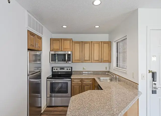 Photo of 1500 E Kilgore Rd, Kalamazoo, MI 49001