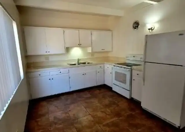 Property at Cova Vista Apartments - 216 H St, Chula Vista, CA, 91910, 2 beds, 1 bath, [object Object]