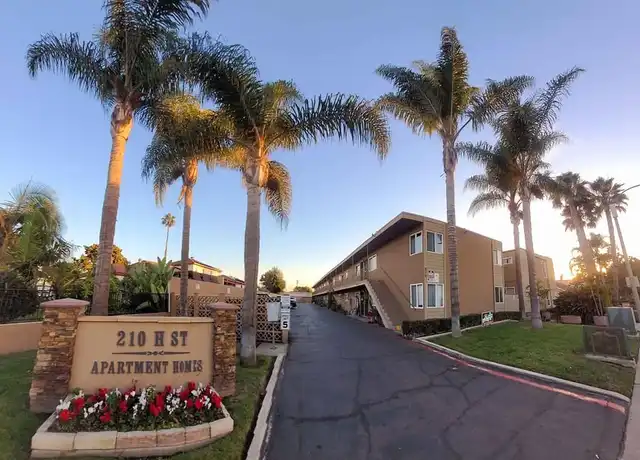 Property at Cova Vista Apartments - 216 H St, Chula Vista, CA, 91910, 2 beds, 1 bath, [object Object]