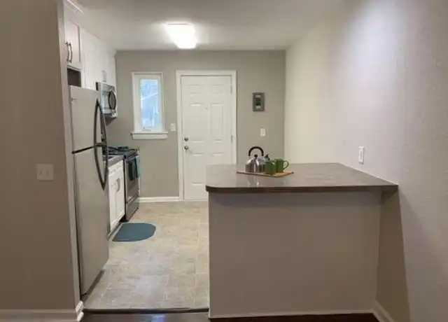 Property at 2811 Marlowe Ave, Charlotte, NC, 28208, 3 beds, 1 bath, [object Object]