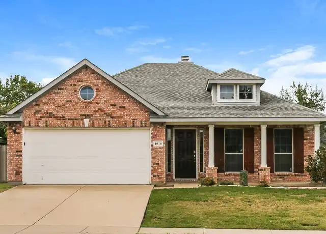 Property at 1016 Remington Ranch Rd, Mansfield, TX, 76063, 4 beds, 2 baths, [object Object]