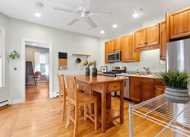 Property at 102 Salem St Unit 1F, Malden, MA, 02148, 1 bed, 1 bath, [object Object]
