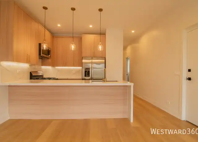 Property at 2042 W Washington Blvd Unit 2W, Chicago, IL, 60612, 2 beds, 2 baths, [object Object]