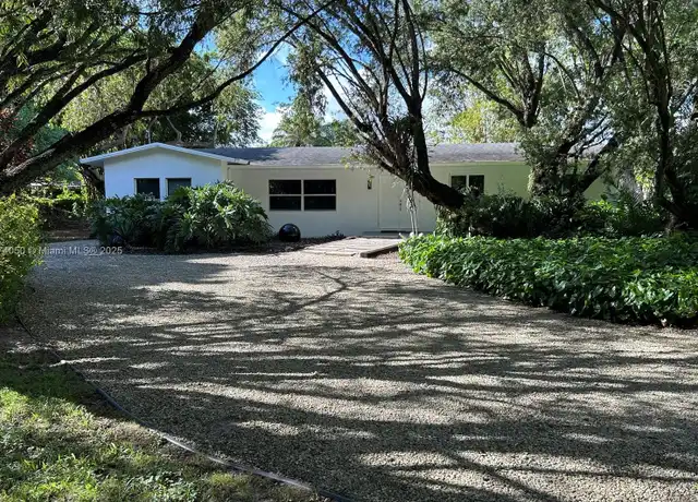 Property at 18351 SW 202nd St #18351, Miami, FL, 33187, 4 beds, 2 baths, [object Object]