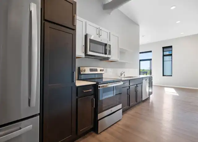 Property at 1060 Centerpoint Dr Unit 2308, Stevens Point, WI, 54481, 2 beds, 1 bath, [object Object]
