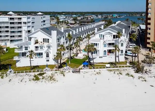 Property at 17960 Gulf Blvd #104, Redington Shores, FL, 33708, 3 beds, 1.5 baths, [object Object]