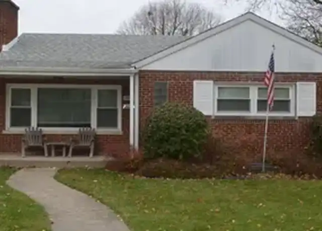 Property at 8918 Parkside Ave, Morton Grove, IL, 60053, 3 beds, 2 baths, [object Object]