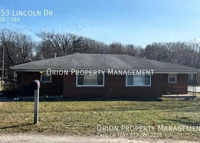 Property at 553 Lincoln Dr, Bloomfield, IN, 47424, 2 beds, 1 bath, [object Object]