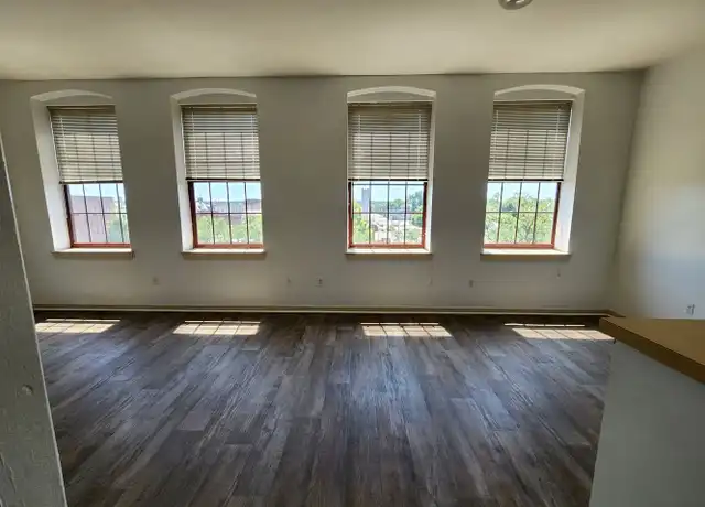 Property at 261 N Franklin St Unit 514, Hanover, PA, 17331, 3 beds, 1 bath, [object Object]