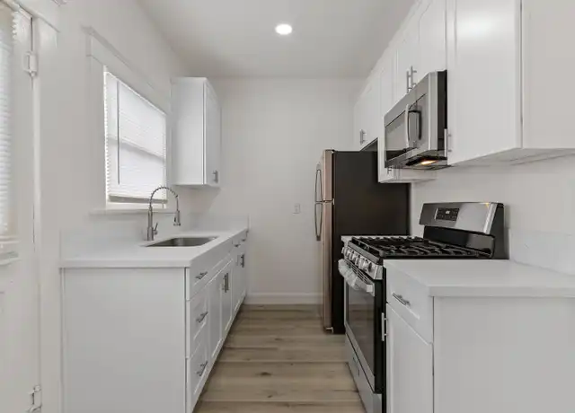 Property at 1045 E 4th St Unit 08, Long Beach, CA, 90802, 1 bed, 1 bath, [object Object]