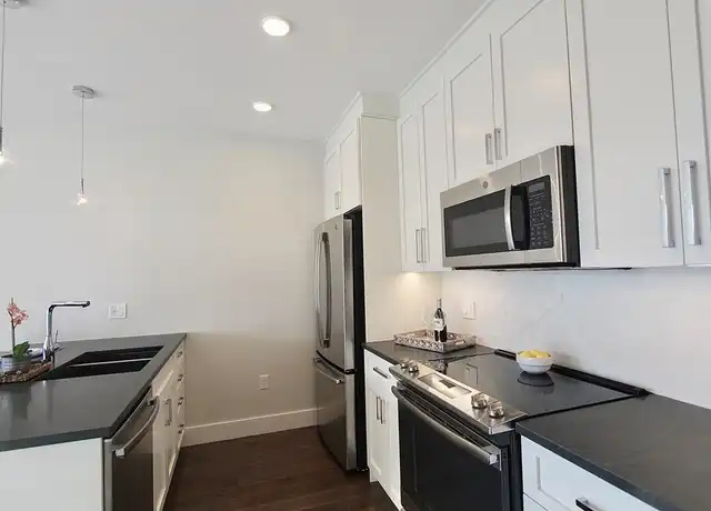 Property at 434 McGrath Hwy Unit 413, Somerville, MA, 02143, 1 bed, 1 bath, [object Object]
