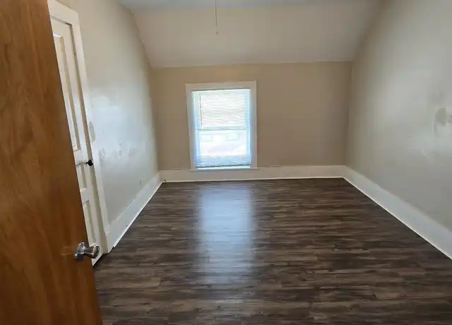 Property at 422 W State St, Hastings, MI, 49058, 1 bed, 1 bath, [object Object]