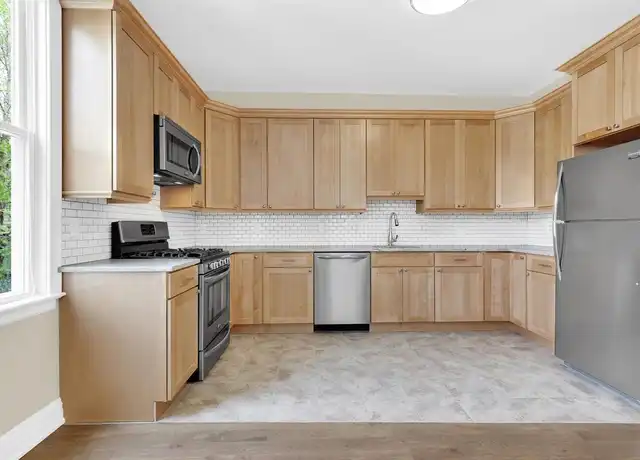 Property at 80 Fulton St Unit 2, Weehawken Township, NJ, 07086, 3 beds, 2 baths, [object Object]