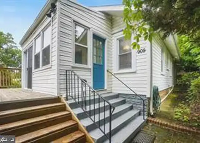 Property at 909 Maplewood Ave Unit UPPER LEVEL, Takoma Park, MD, 20912, 2 beds, 1 bath, [object Object]