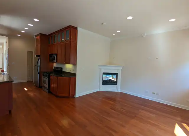 Property at 2844 N Hamlin Ave Unit 2, Chicago, IL, 60618, 2 beds, 2 baths, [object Object]