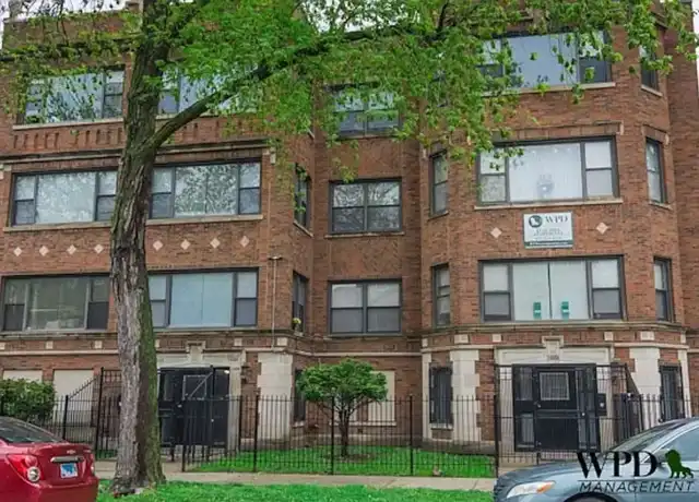 Property at 7549 S Essex Ave, Chicago, IL, 60649, 2 beds, 1 bath, [object Object]