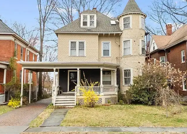 Property at 176 Sargeant St Unit 1, Hartford, CT, 06105, 2 beds, 1 bath, [object Object]