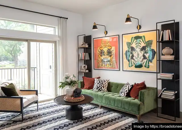 Property at 5609 Stuart Cir Unit 2, Austin, TX, 78721, 2 beds, 2 baths, [object Object]