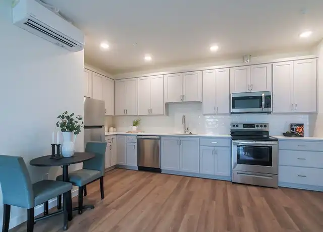 Property at Peyton Place - 6960 N Montana Ave, Portland, OR, 97217, 1 bed, 1 bath, [object Object]