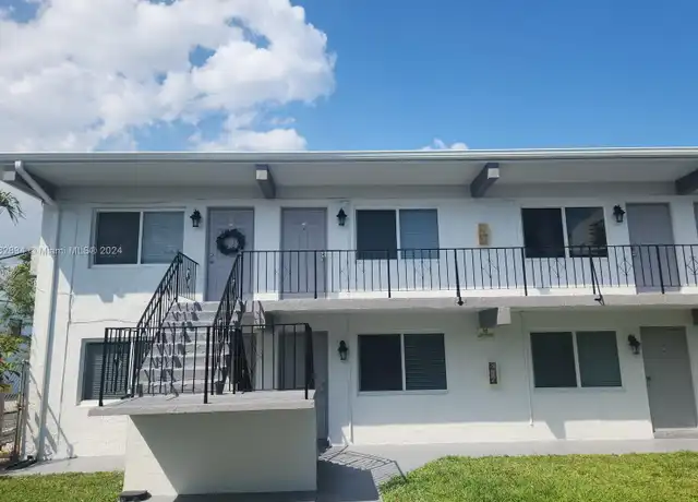 Property at 715 NE 2nd Ave #205, Fort Lauderdale, FL, 33304, 1 bed, 1 bath, [object Object]
