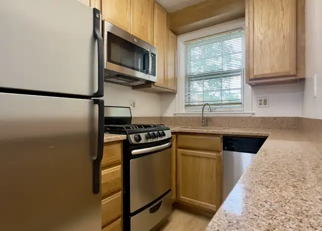 Property at 906 Jefferson St Unit 1, Alexandria, VA, 22314, 1 bed, 1 bath, [object Object]