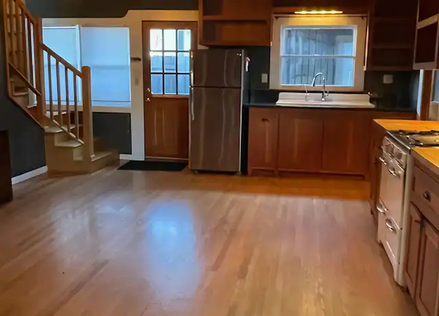 Property at 1010 Delaware St Unit B, Berkeley, CA, 94710, 3 beds, 1 bath, [object Object]