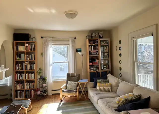 Property at 84 Walker St Unit 2, Newtonville, MA, 02460, 3 beds, 1 bath, [object Object]