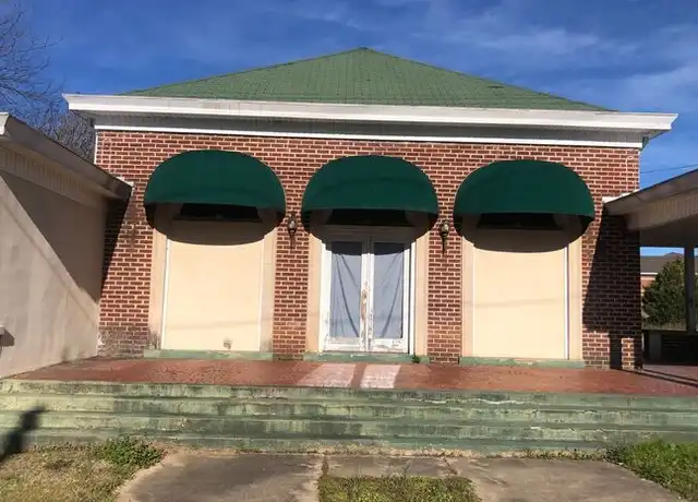 Property at 1304 Drayton St, Newberry, SC, 29108, 2 beds, 1 bath, [object Object]