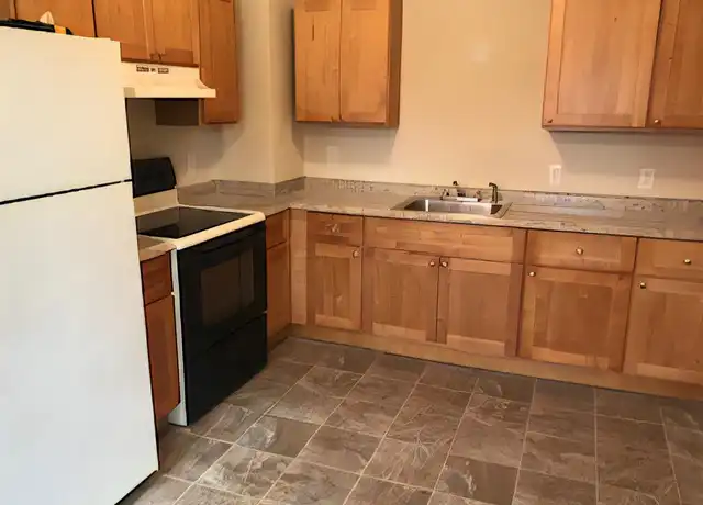 Property at 312 W Pine St Unit 2, Shelton, WA, 98584, 2 beds, 1 bath, [object Object]