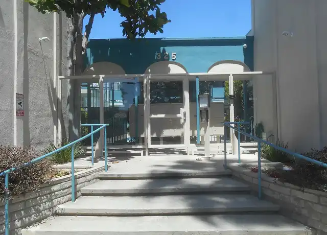 Property at 325 Bay St, Santa Monica, CA, 90405, 1 bed, 1 bath, [object Object]