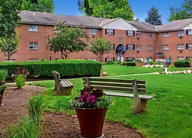 Property at 1100 Jackson Blvd Unit E204, Lebanon, PA, 17042, 1 bed, 1 bath, [object Object]