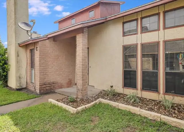 Property at 11205 Willowood Creek Dr Unit C, Corpus Christi, TX, 78410, 2 beds, 2.5 baths, [object Object]