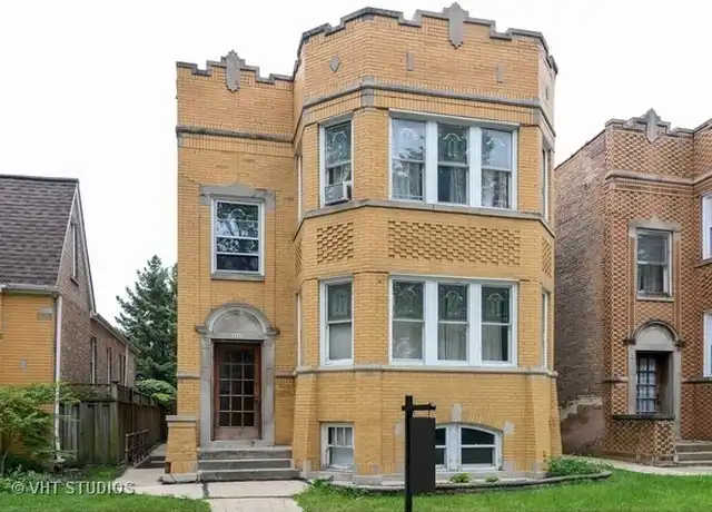 Property at 5057 W Newport Ave #2, Chicago, IL, 60641, 2 beds, 1 bath, [object Object]