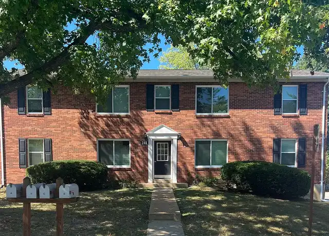 Property at Leslie Lane Apartments - 242 Leslie Ln, Ballwin, MO, 63021, 2 beds, 1 bath, [object Object]