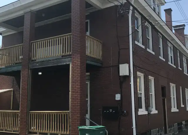 Property at 216 Sarah St, Mc Kees Rocks, PA, 15136, 2 beds, 1 bath, [object Object]