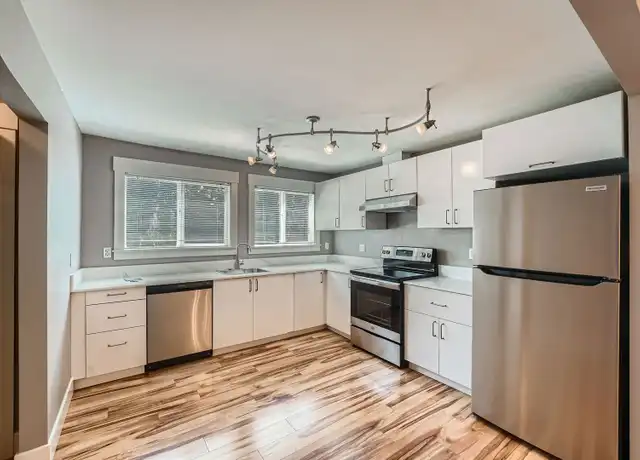 Property at 3208 Mcclintock Ave S Unit 2, Seattle, WA, 98144, 3 beds, 1 bath, [object Object]