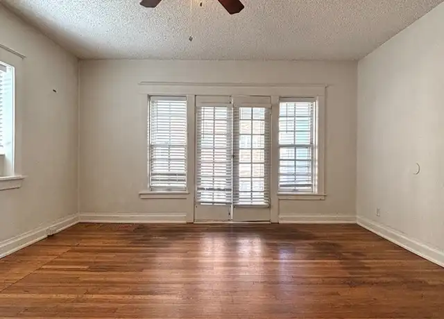 Property at 3433 Central St Unit 101, Kansas City, MO, 64111, 1 bed, 1 bath, [object Object]