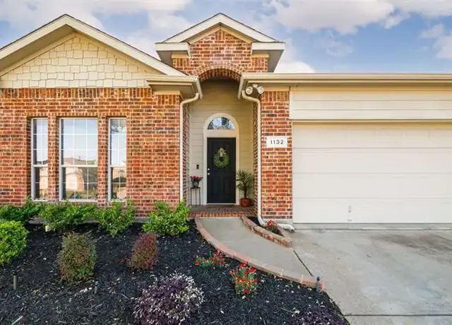 Property at 1132 Blackburn Dr, Fort Worth, TX, 76120, 3 beds, 2 baths, [object Object]