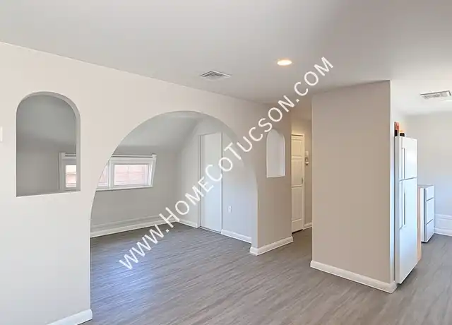 Property at 1104 W Ontario St, Tucson, AZ, 85745, 3 beds, 1 bath, [object Object]