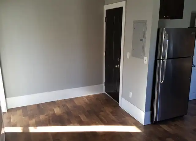 Property at 819 Ottawa Ave NW Unit 2a, Grand Rapids, MI, 49503, 1 bed, 1 bath, [object Object]
