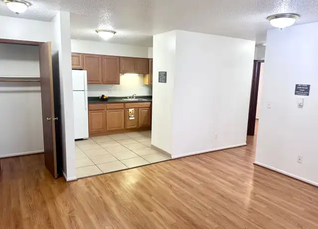 Property at 1220 Hardin Dr Unit 07, Carlisle, IA, 50047, 2 beds, 1 bath, [object Object]