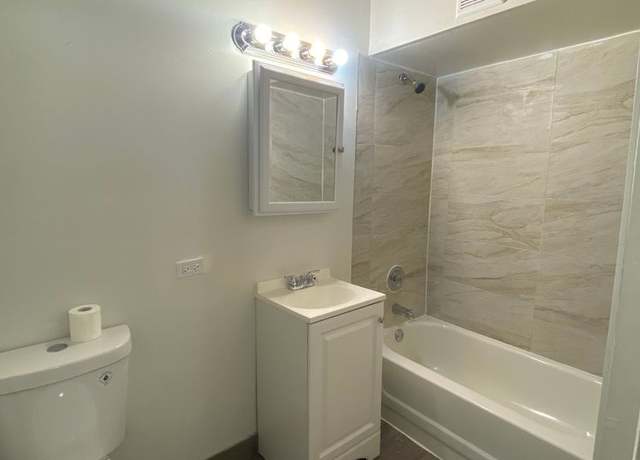 Photo of 2300 Holiday Ter Unit C, Lansing, IL 60438