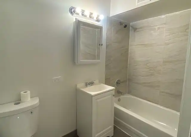 Property at 2300 Holiday Ter Unit C, Lansing, IL, 60438, 1 bed, 1 bath, [object Object]