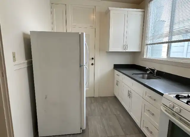Property at 1181 Clay St Unit 5, San Francisco, CA, 94108, 2 beds, 1 bath, [object Object]