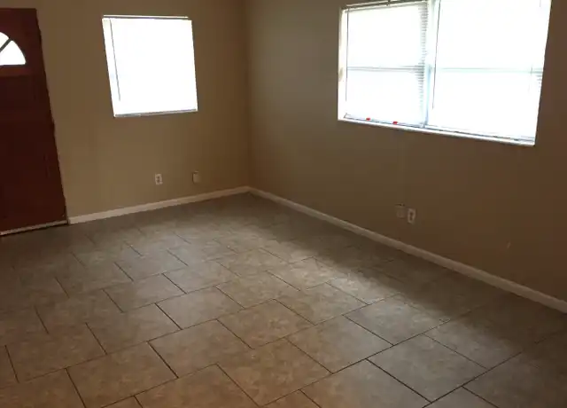 Property at 116 Bassedena Cir S, Lakeland, FL, 33805, 3 beds, 1 bath, [object Object]