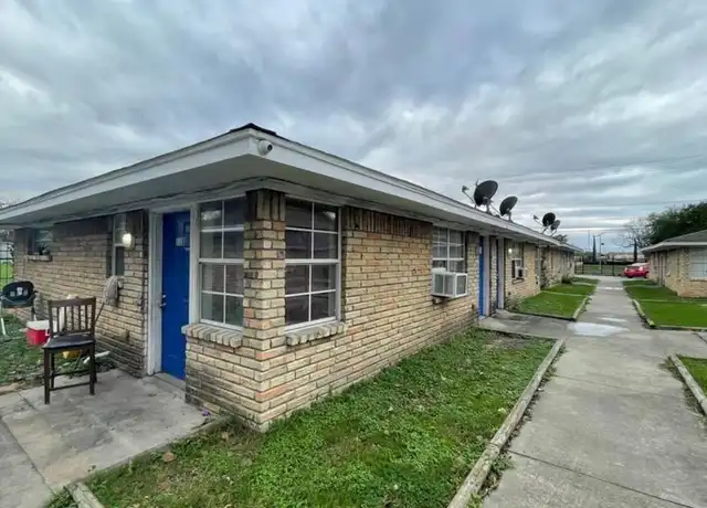 Property at 5602 Hirsch Rd, Houston, TX, 77026, 2 beds, 1 bath, [object Object]