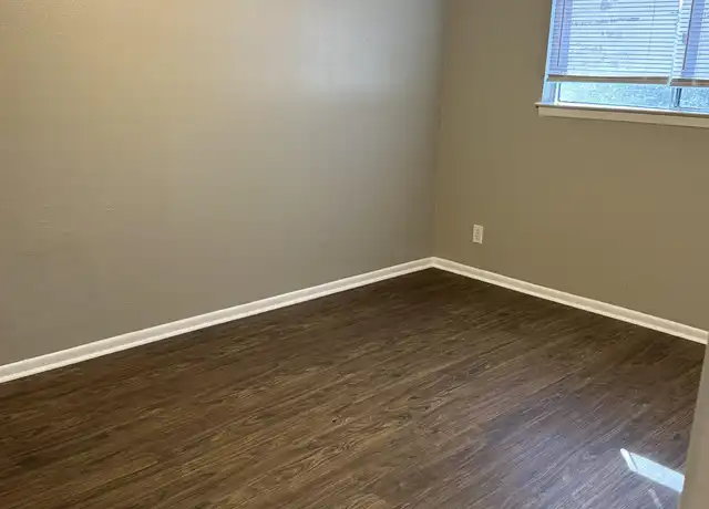 Property at 2275 Harrison St, Beaumont, TX, 77701, 2 beds, 1 bath, [object Object]